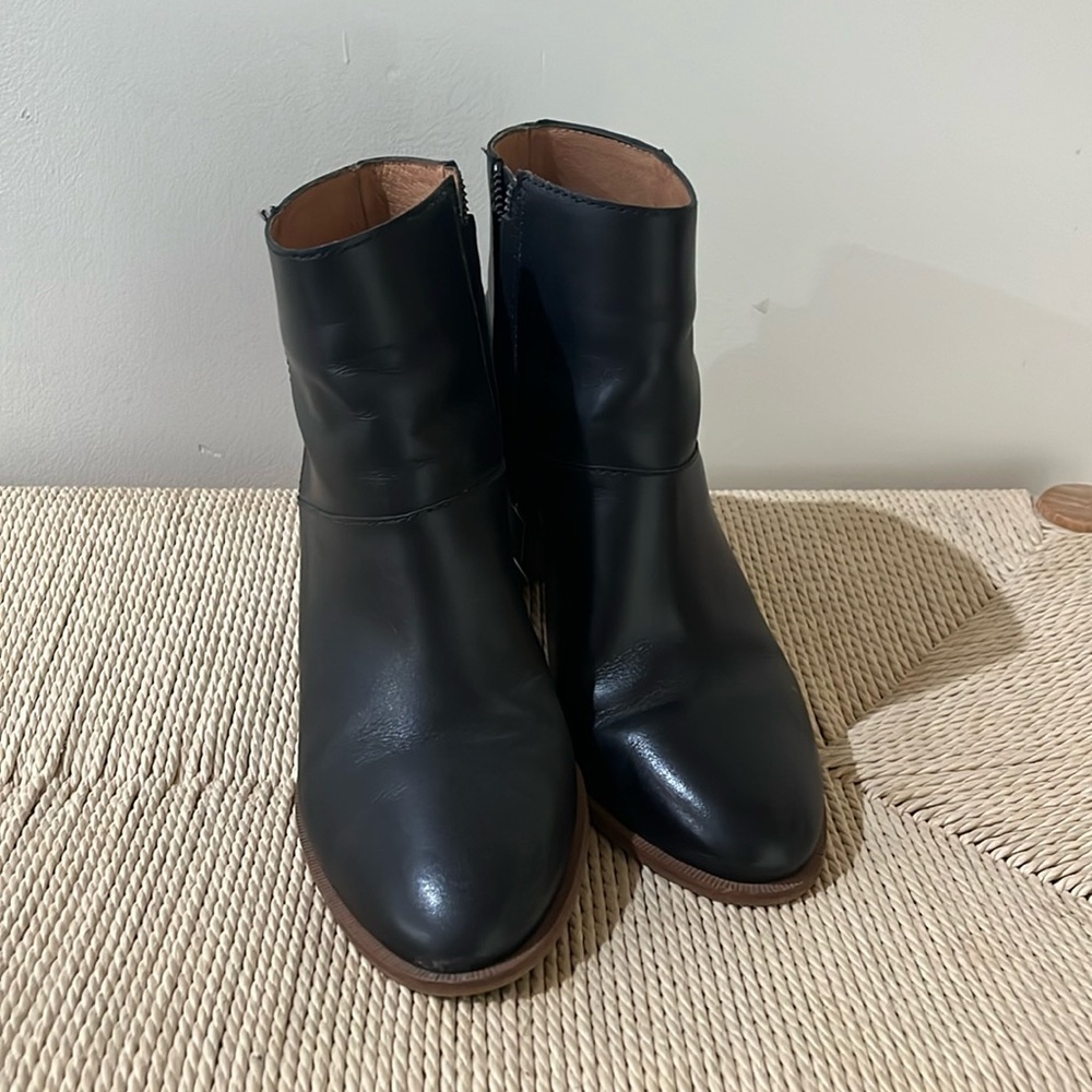 Madewell black leather booties size 9